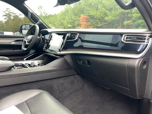 Used 2023 Jeep Wagoneer Series II w/ Convenience Group I image 24