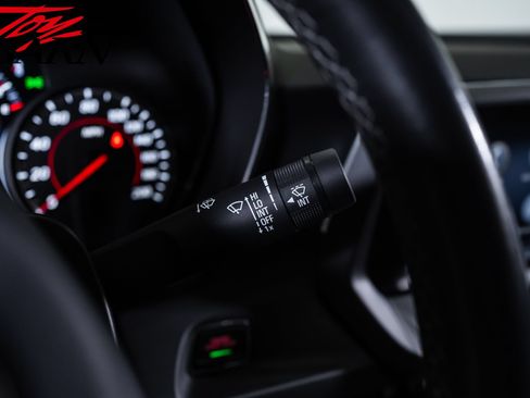 Used 2022 Chevrolet Camaro SS RWD image 27
