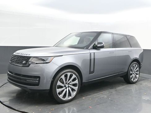 New 2025 Land Rover Range Rover SE image 1