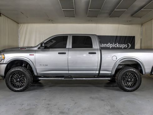 Used 2022 RAM 2500 Tradesman w/ Chrome Appearance Group image 12