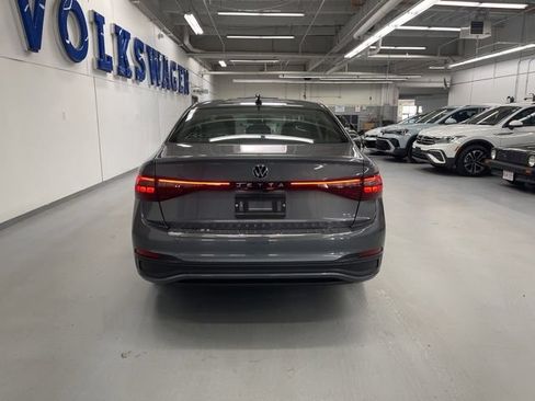 New 2026 Volkswagen Jetta SE FWD image 3