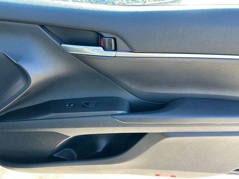 Used 2023 Toyota Camry SE image 29