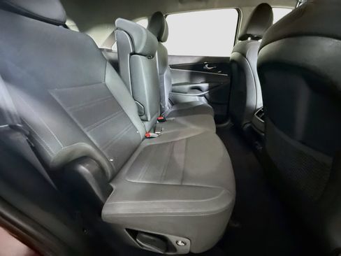Used 2020 Kia Sorento LX FWD image 27