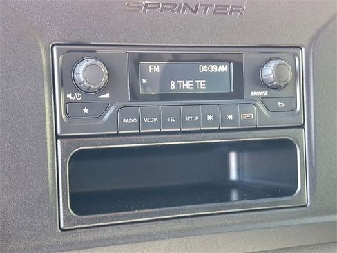 Used 2025 Mercedes-Benz Sprinter 2500 image 16