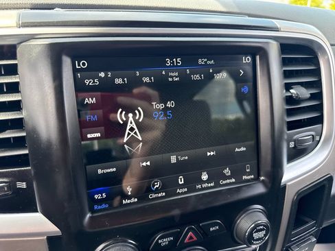 Used 2018 RAM 1500 Big Horn AWD/4WD image 42