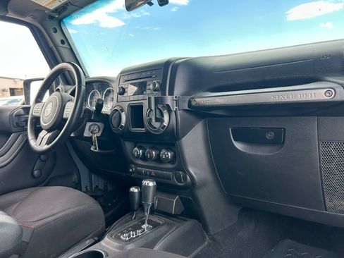 Used 2014 Jeep Wrangler Sport w/ Quick Order Package 24S AWD/4WD image 29