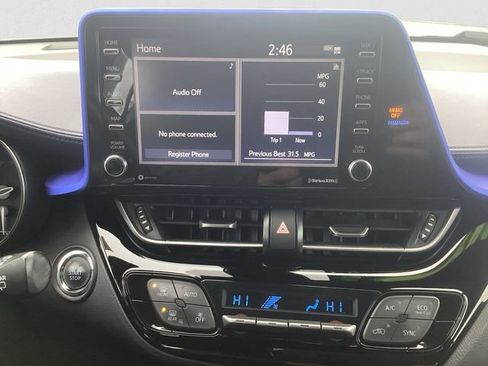 Used 2020 Toyota C-HR XLE FWD image 11