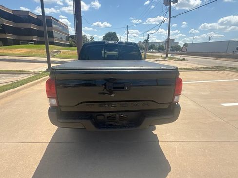 Used 2020 Toyota Tacoma SR w/ SR Convenience Package RWD image 15