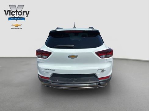 Used 2023 Chevrolet TrailBlazer ACTIV w/ Sun and Liftgate Package FWD image 6