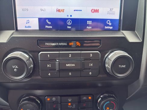 Used 2020 Ford F150 XLT w/ Equipment Group 302A Luxury RWD image 27