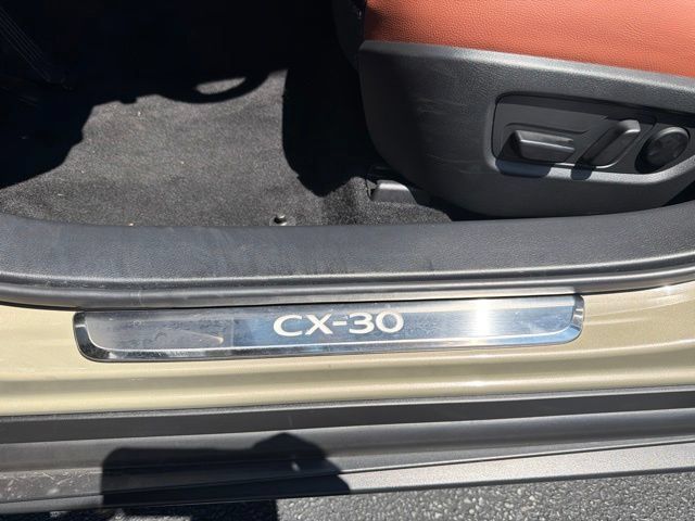 Used 2025 MAZDA CX-30 Carbon AWD/4WD image 15