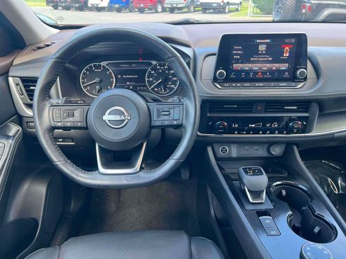 Used 2023 Nissan Rogue SV w/ SV Premium B Package AWD/4WD image 24
