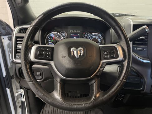 Used 2022 RAM 2500 Big Horn w/ Cold Weather Group image 17