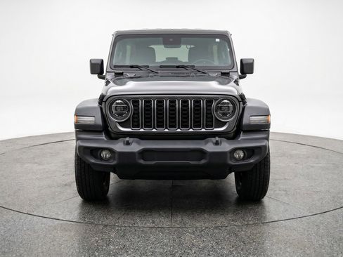 Used 2025 Jeep Wrangler Sport S image 2
