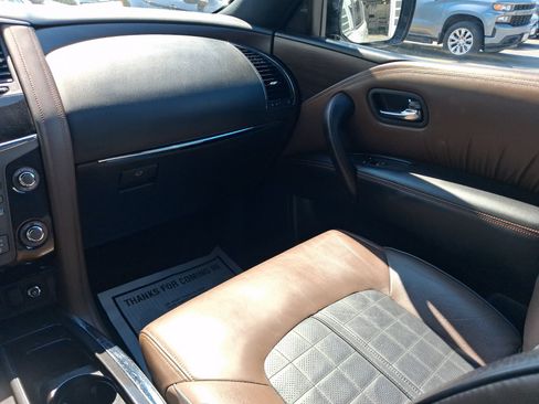 Used 2020 Nissan Armada Platinum AWD/4WD image 21