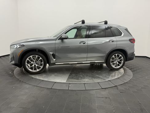 Used 2024 BMW X5 sDrive40i w/ Parking Assistance Package RWD image 4