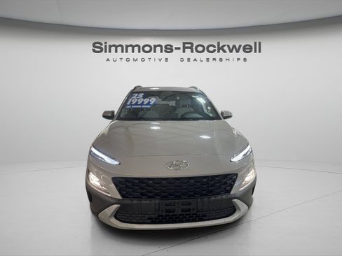 Used 2023 Hyundai Kona SEL w/ Cargo Package AWD/4WD image 8