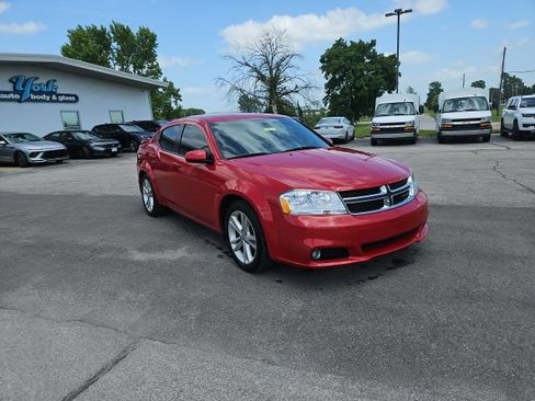 Used 2013 Dodge Avenger SXT FWD image 4