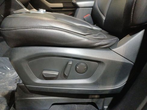 Used 2020 Ford Explorer XLT w/ Equipment Group 202A image 14