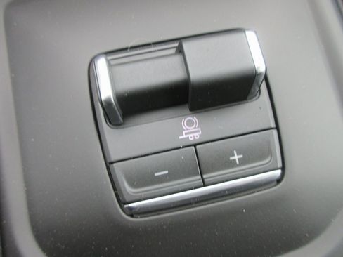 New 2026 GMC Sierra 2500 AT4 w/ AT4 Premium Plus Package image 21