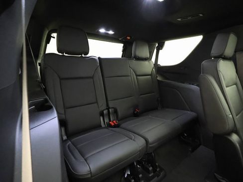 Used 2024 GMC Yukon Denali w/ Advanced Technology Package image 19