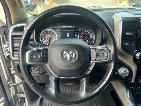Used 2019 RAM 1500 Laramie AWD/4WD image 24