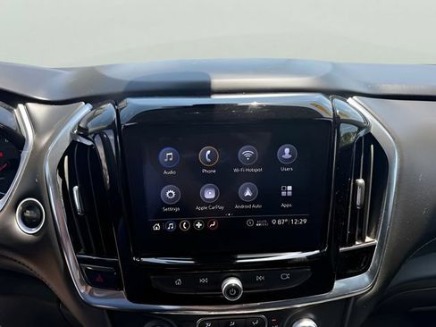 Used 2021 Chevrolet Traverse LT AWD/4WD image 18