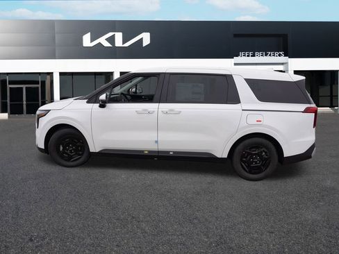 New 2026 Kia Carnival FWD image 6