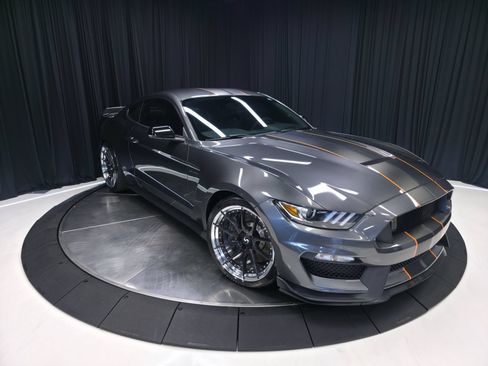 Used 2016 Ford Mustang Shelby GT350 w/ Technology Package RWD image 65