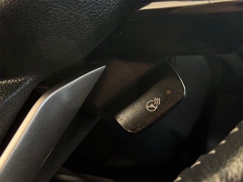 Used 2018 Subaru Outback 3.6R Touring image 36