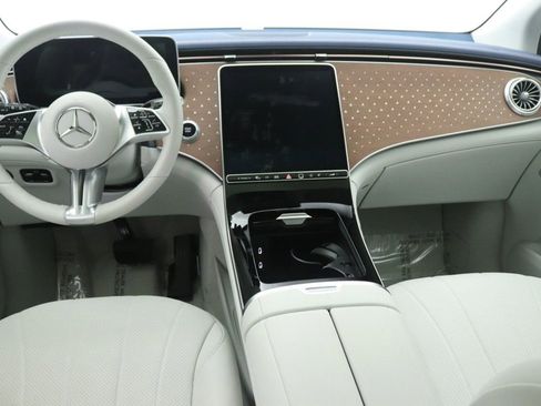 Certified 2023 Mercedes-Benz EQE 350+ SUV image 9
