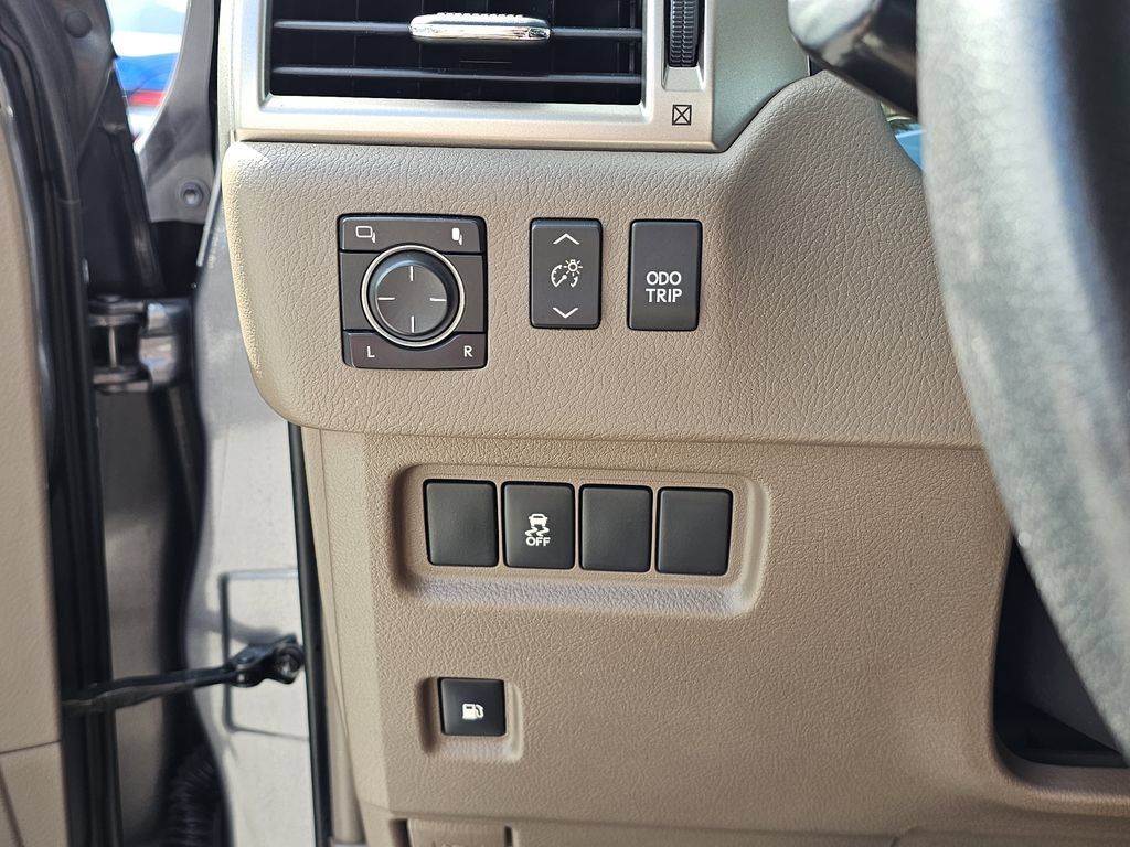 Used 2017 Lexus GX 460 w/ Navigation Package AWD/4WD image 21