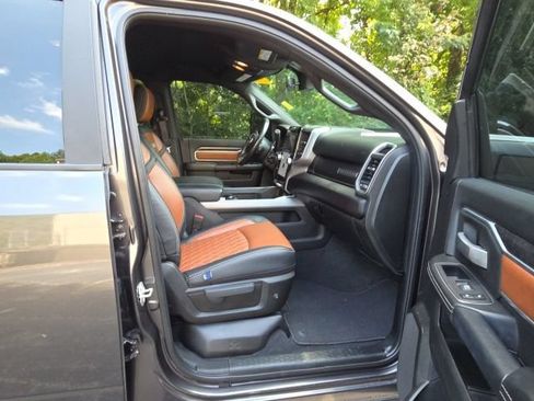 Used 2024 RAM 2500 Big Horn w/ Night Edition AWD/4WD image 24
