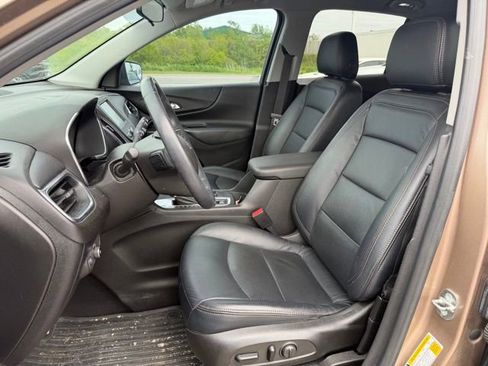 Used 2018 Chevrolet Equinox LT FWD image 12
