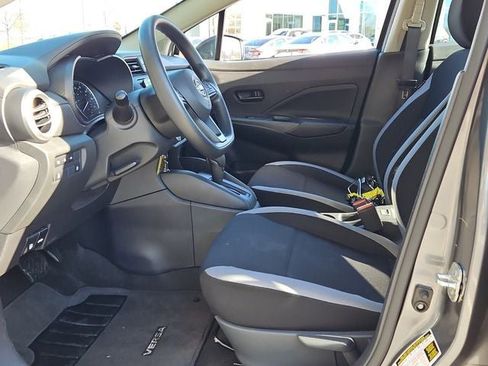 Used 2025 Nissan Versa S image 18