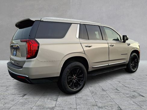 Certified 2023 GMC Yukon SLT w/ SLT Luxury Package image 12