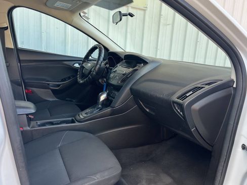 Used 2015 Ford Focus SE image 10