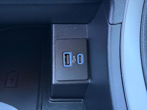 Used 2021 Ford Edge SEL w/ Convenience Package AWD/4WD image 13