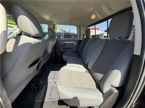 Used 2019 RAM 1500 Classic SLT w/ Luxury Group AWD/4WD image 21