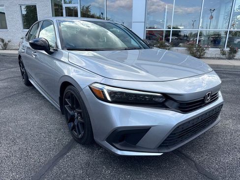 Used 2023 Honda Civic Sport image 1