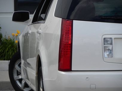 Used 2006 Cadillac SRX w/ Seating Package