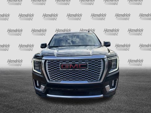 Used 2021 GMC Yukon Denali w/ LPO, Illumination Package image 3