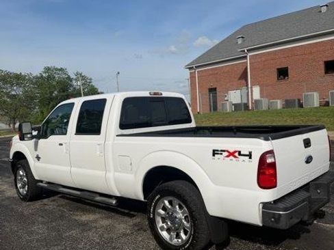 Used 2011 Ford F250 Lariat w/ Lariat Interior Pkg AWD/4WD image 4