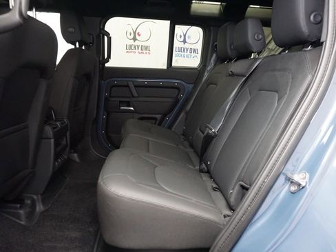 Used 2025 Land Rover Defender 110 S image 13