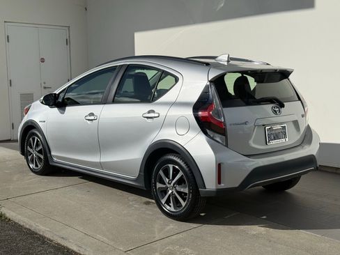 Used 2018 Toyota Prius C One w/ Carpet Mat Package image 5