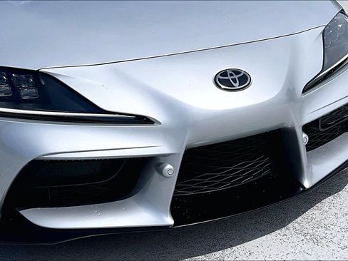 Used 2021 Toyota Supra Premium w/ Driver Assist Package image 26