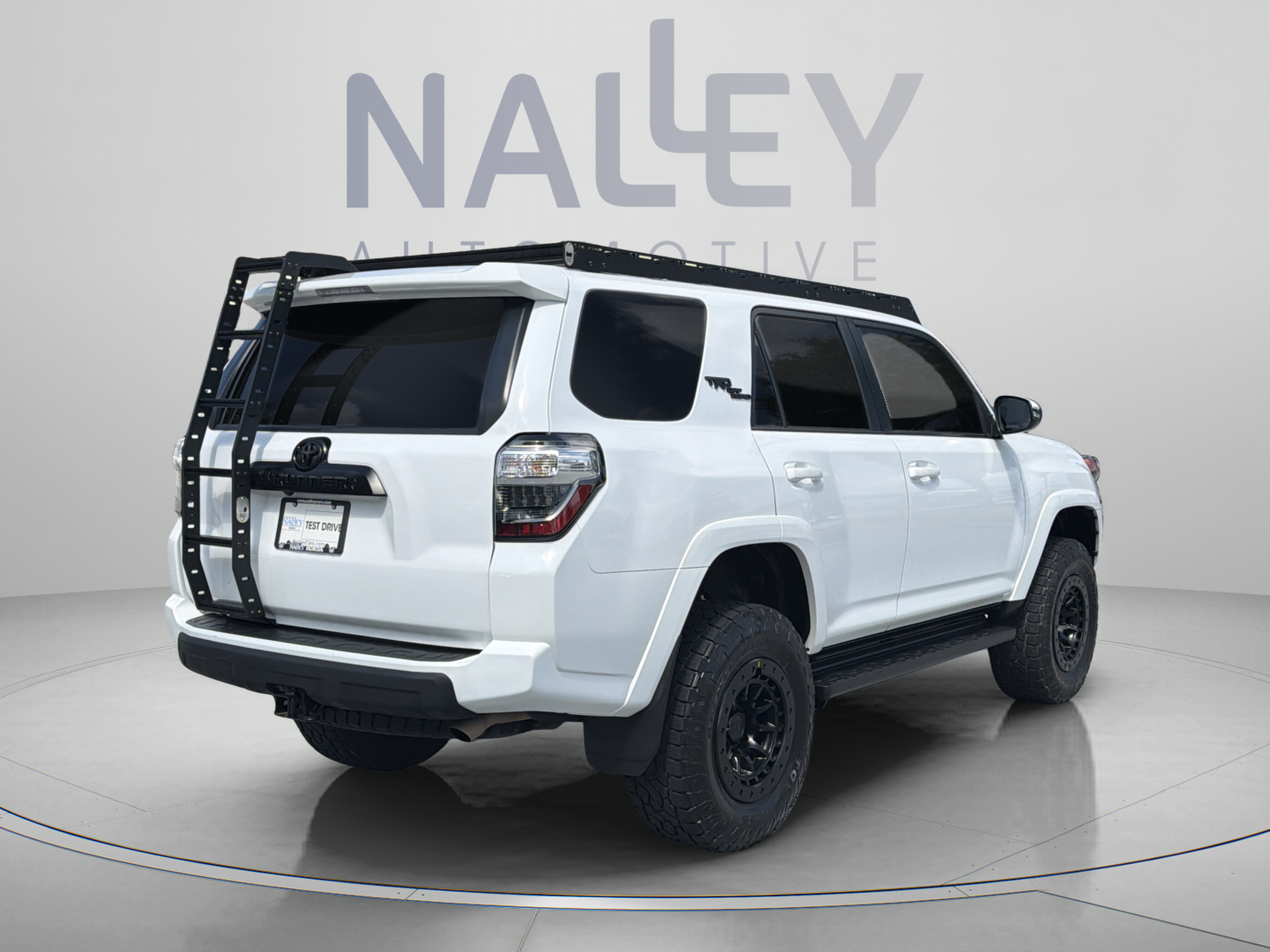 Used 2022 Toyota 4Runner TRD Off-Road Premium w/ Moonroof Package AWD/4WD image 5