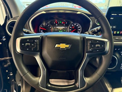 Used 2025 Chevrolet Blazer LT image 26