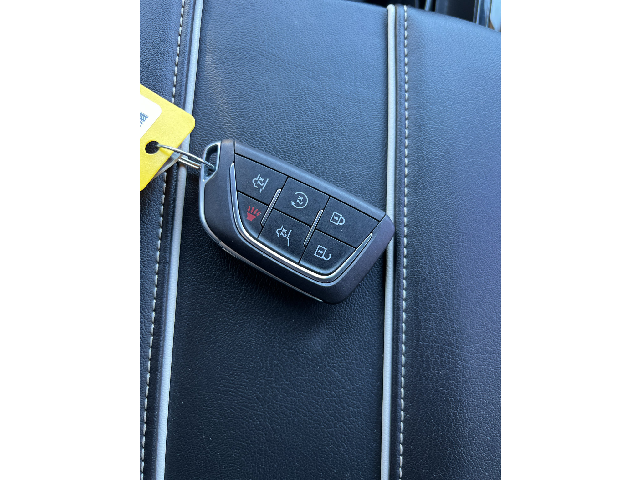 Used 2023 Cadillac Escalade ESV Premium Luxury AWD/4WD image 17