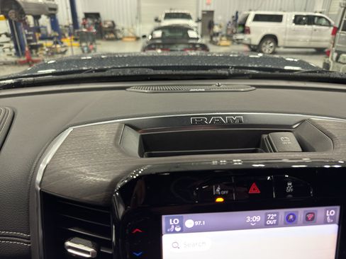 New 2025 RAM 2500 Laramie w/ Sport Appearance Package AWD/4WD image 37